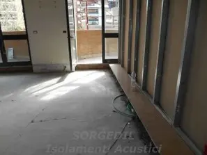 Trattamento di superfici riflettenti con materiali assorbenti<br /><br />