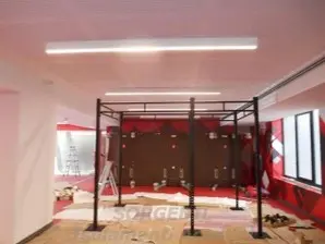Visuale di trattamento su tutti i fronti della sala sportiva<br /><br />